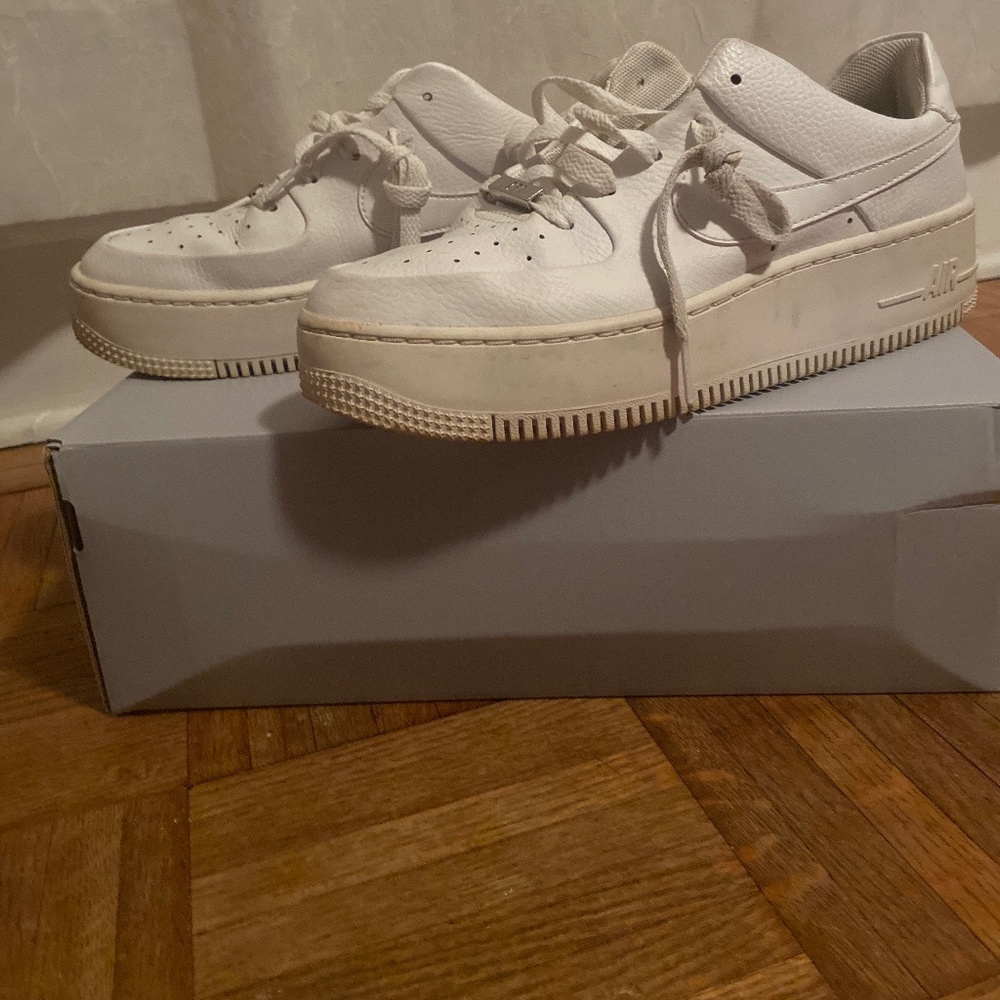 Nike Air Force 1